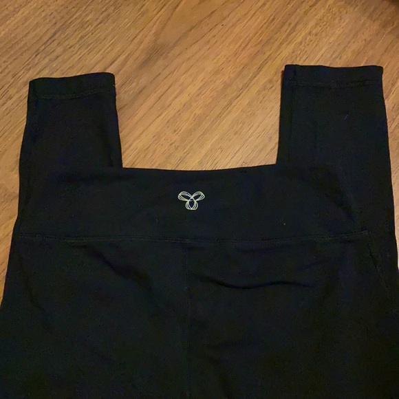 TNA Atmosphere Leggings - Picture 2 of 3